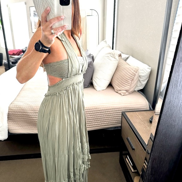 NWT— OHM- Papermoon Green Maxi Dress - Picture 7 of 8